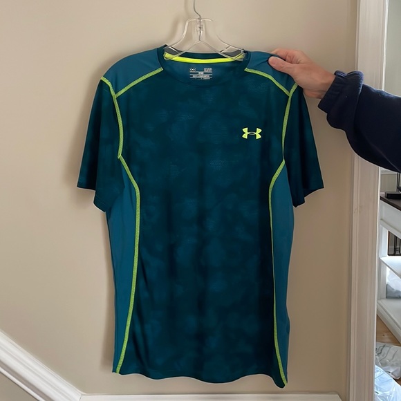 Men’s tech under armor shirt - Picture 1 of 4